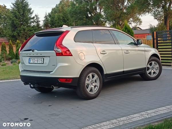 Volvo XC 60 D5 AWD Summum - 8