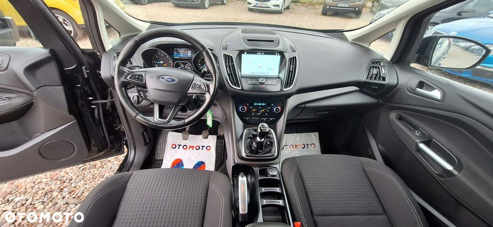 Ford Grand C-MAX - 19