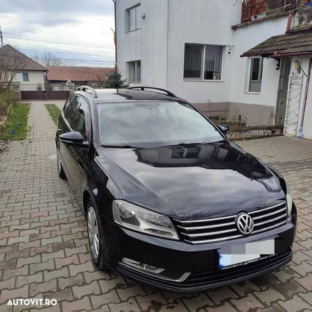 Volkswagen Passat Variant 2.0 TDI BlueMotion Technology Comfortline - 4