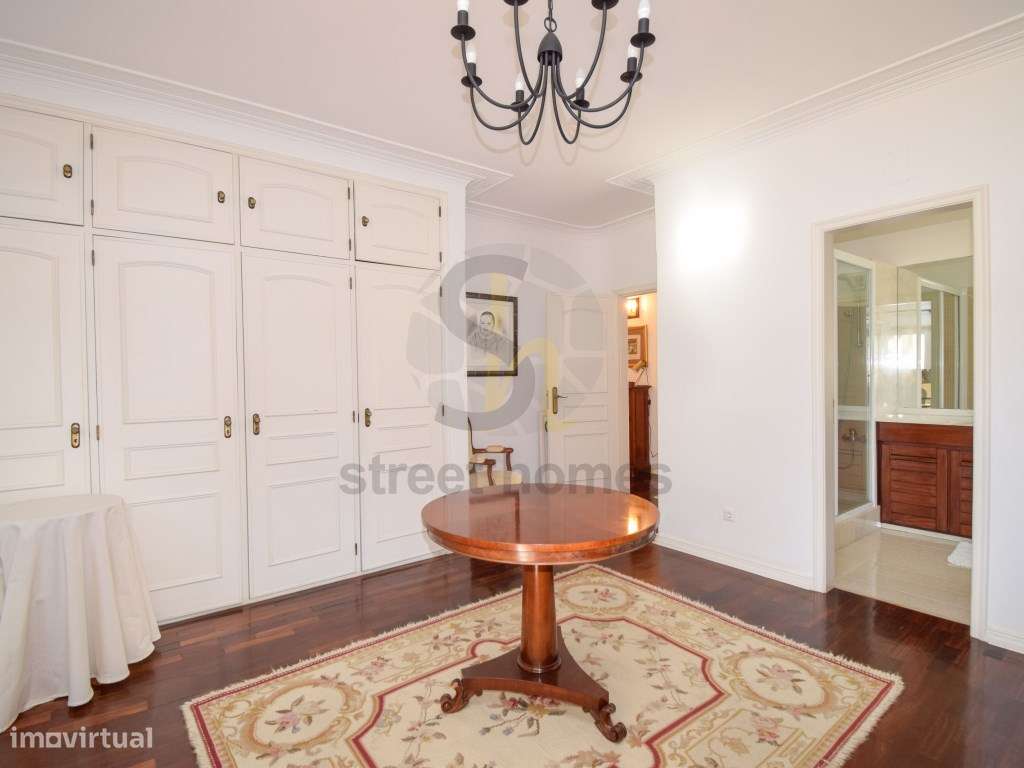 Moradia T6 com piscina na Quinta da Bicuda Cascais-24