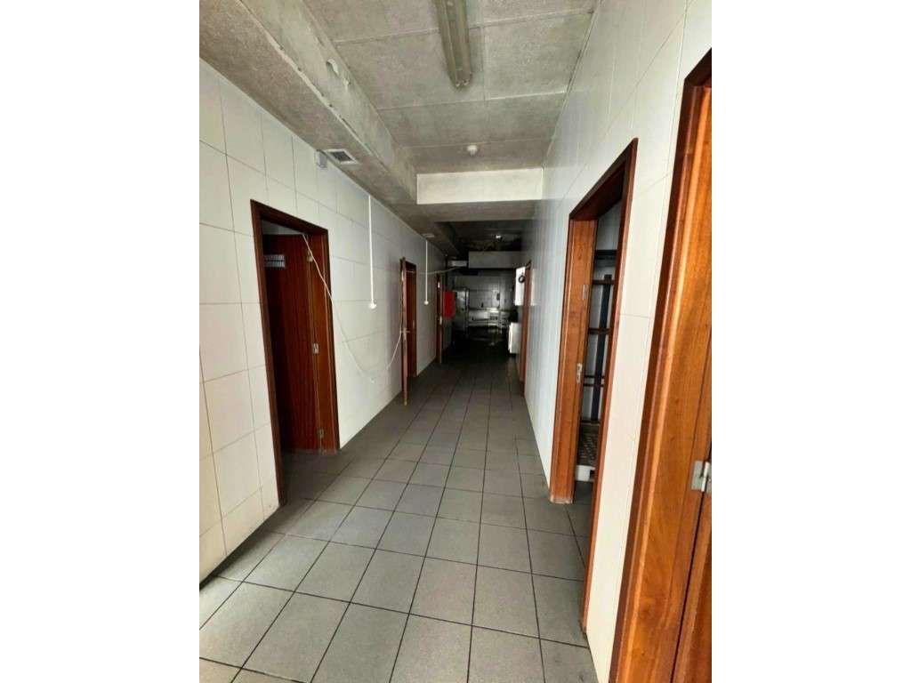 Oportunidade de negócio no coração de V. N. de Gaia-2