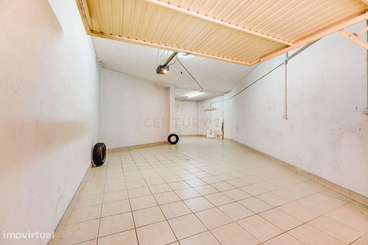 T3 moderno único na urbanização da Anta-26