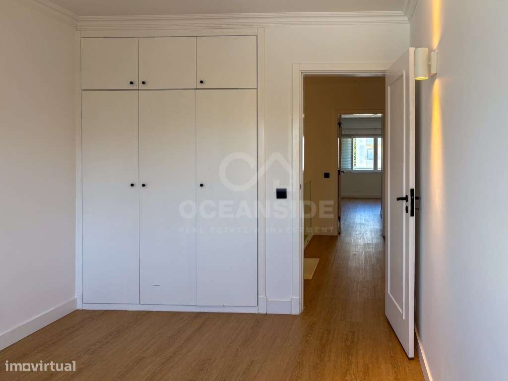 Apartamento T3 duplex - Estoril-32
