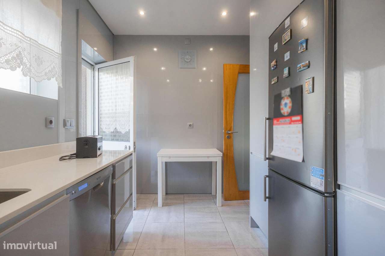 Andar Moradia T3 – Rés do Chão Totalmente Remodelado-6