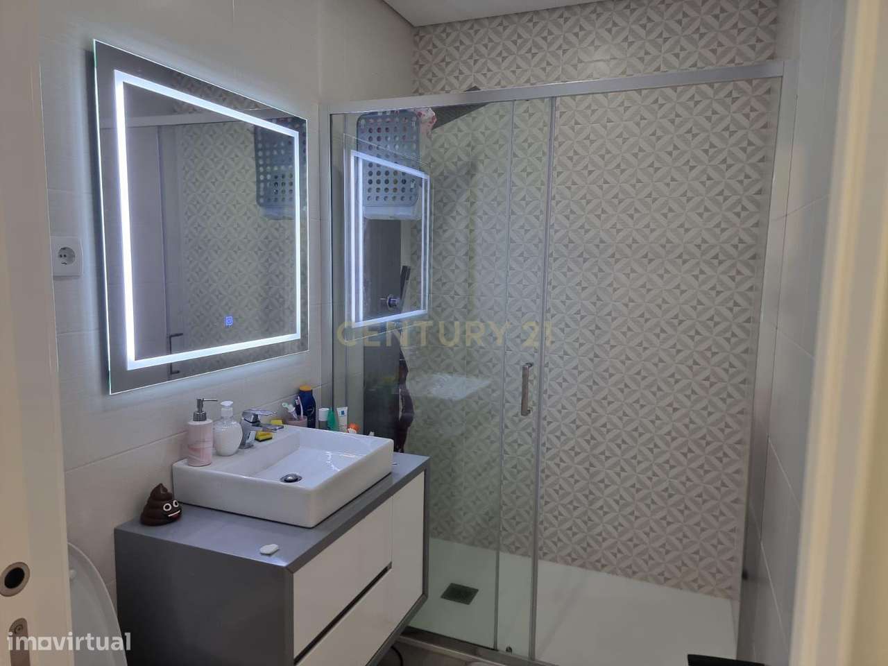 Moradia, 114 m², Barcos e Santa Leocádia-31