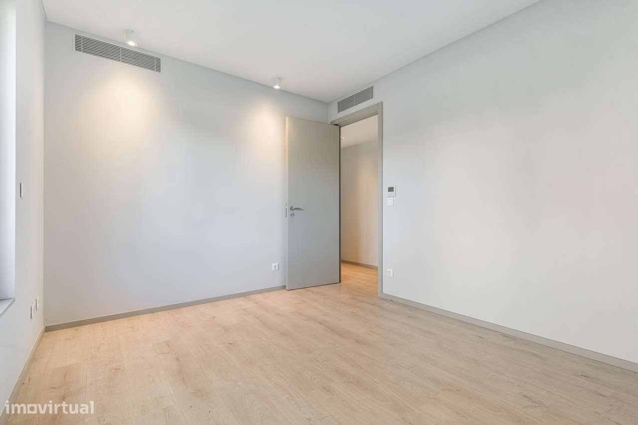 Apartamento T3 novo-16