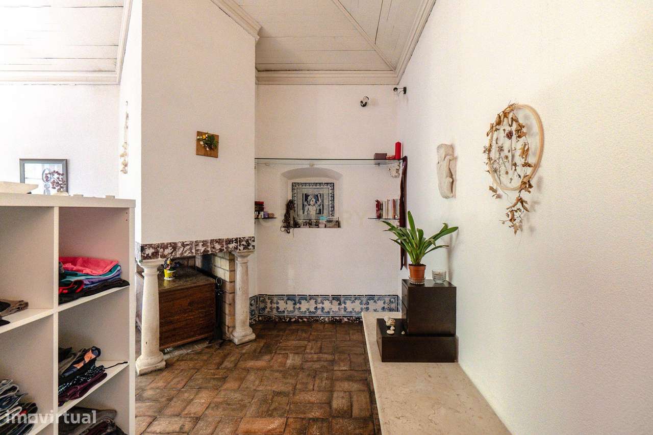 Vila de Prestígio T7+2 com 5.000 m² de Privacidade na Verdizela-41