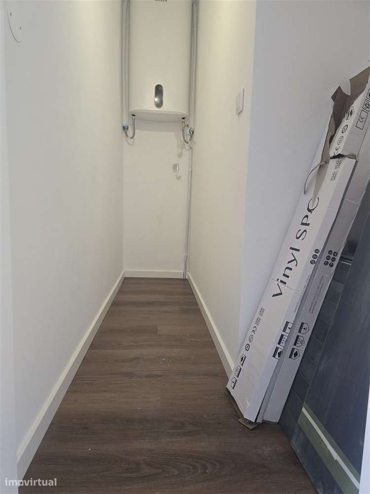Apartamento T2 Venda em Venteira,Amadora-13