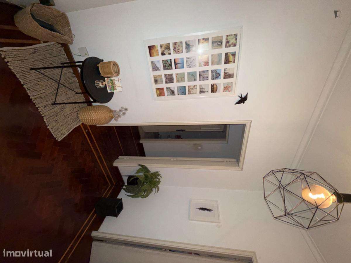 Quarto - localizado em Picoas Lisbon - Grande imagem: 3/10