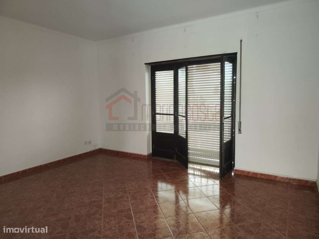 Moradia T3 com Garagem e Logradouro Caldas da Rainha Venda-7