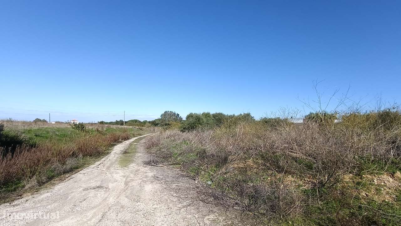 Terreno rustico com 24.200 m², com área urbana-9