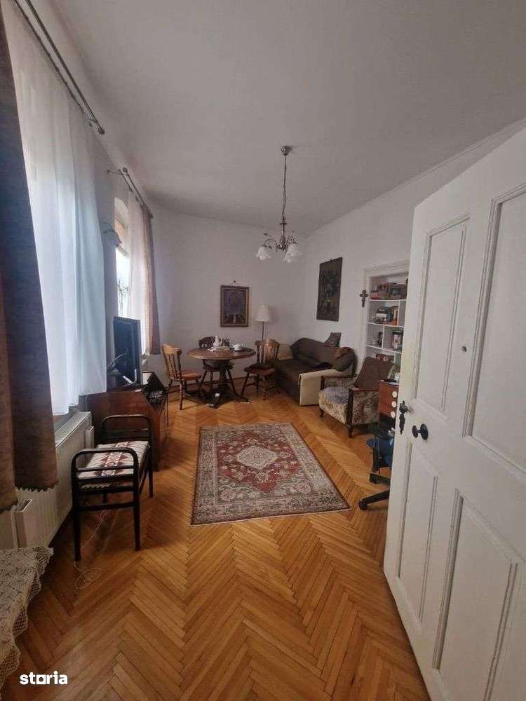 Ap la casa 3 camere etaj 1str Tipografilor Centru istoric ultracentral-4