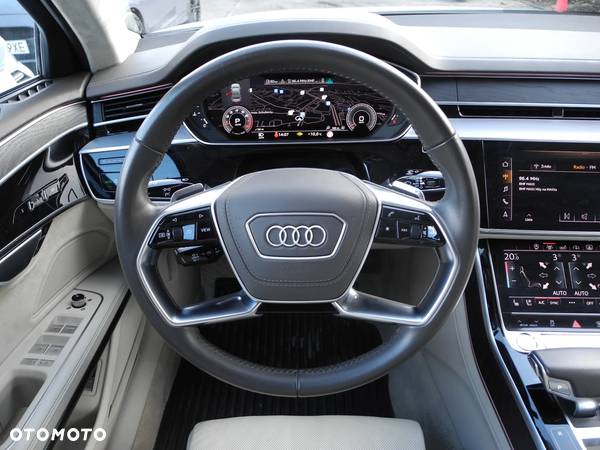 Audi A8 - 7