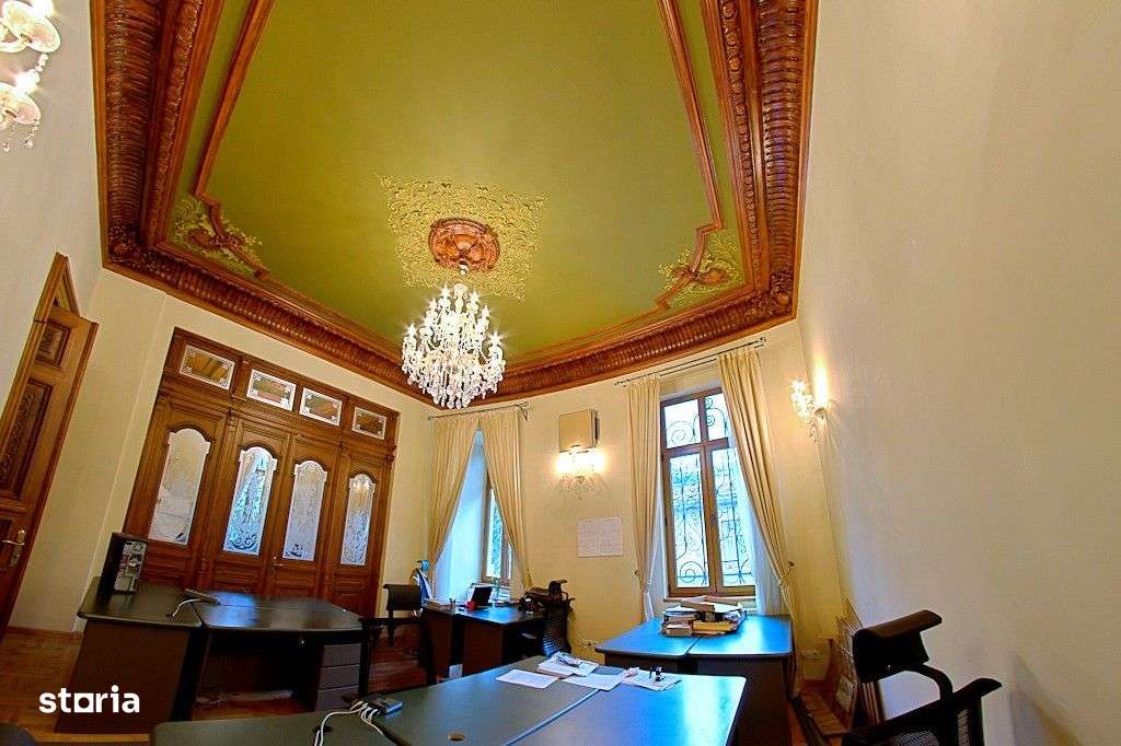 Piata Romana, vila interbelica consolidata. Ideal resedinta, birou