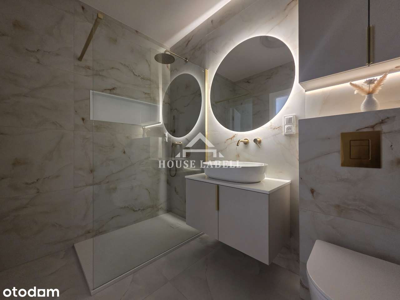 Ponadczasowe eleganckie mieszkanie, 3 pokoje z miejscem postojowym-10