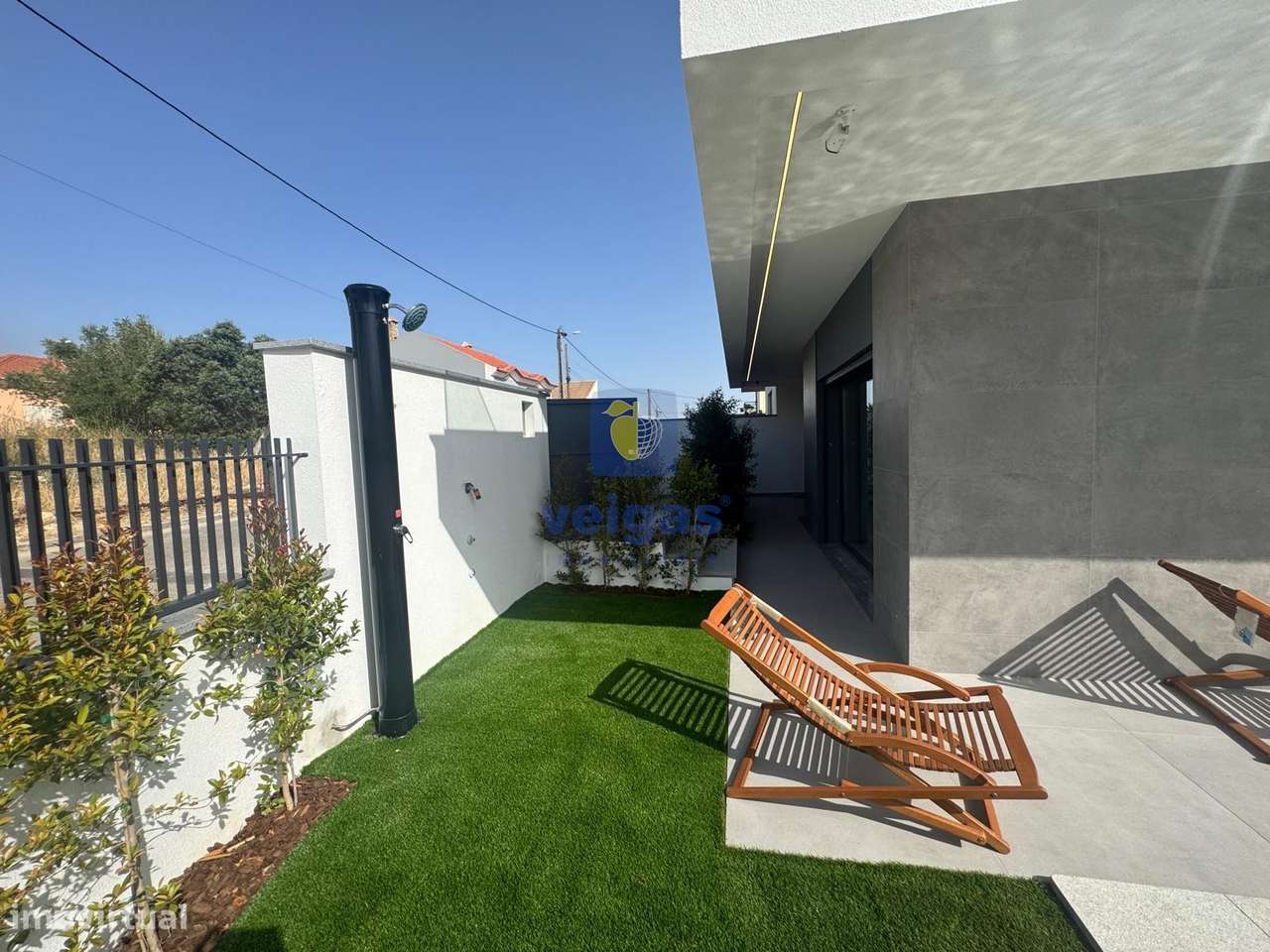 Moradia T4 C/ Piscina -  Bairro Primavera-11