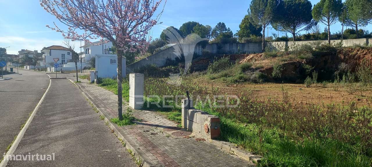 Lote de Moradia - Grande imagem: 4/6