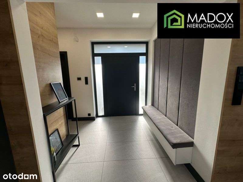 Dom, 240,82 m², Konopiska-12