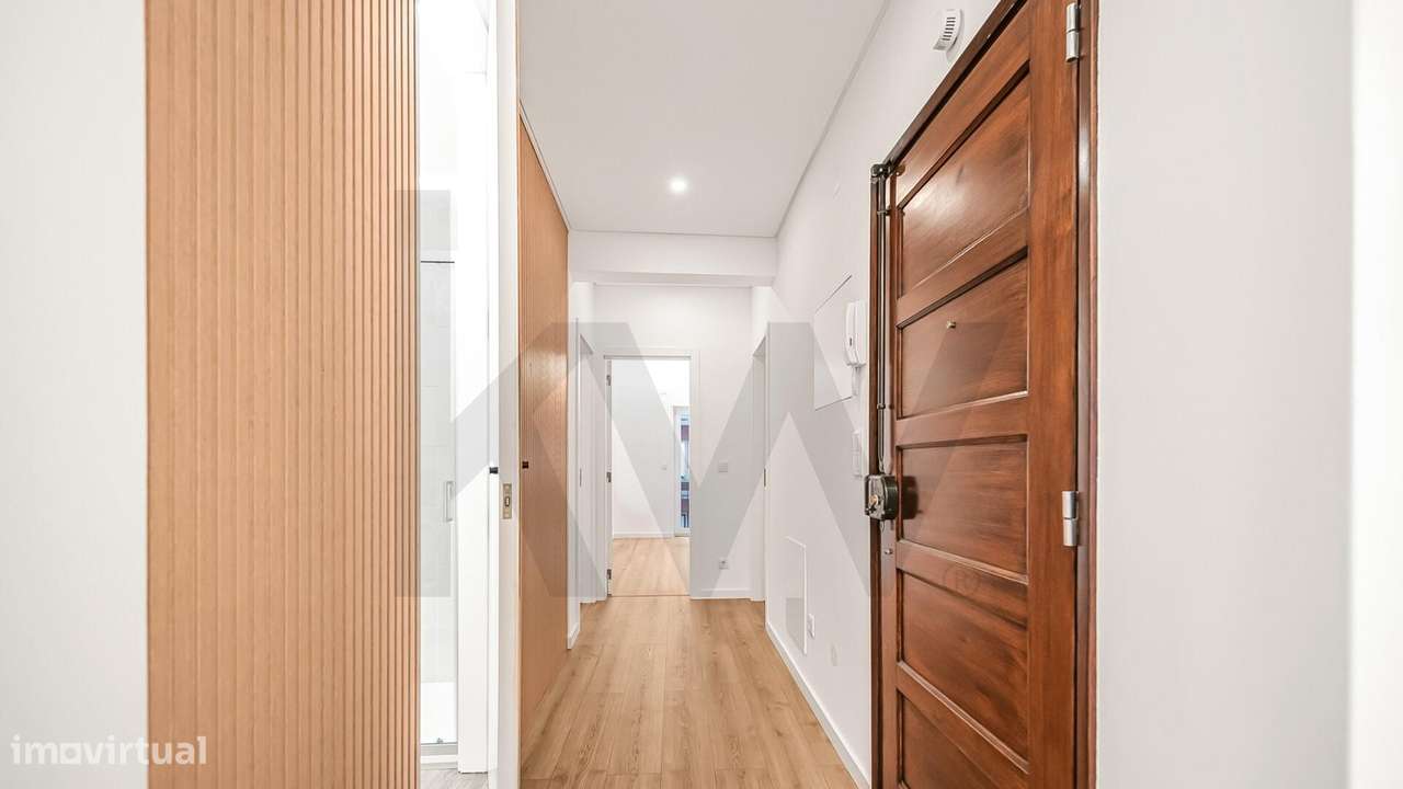 Exclusivo Apartamento T3 Totalmente Renovado por Arquiteto, Pronto a E - Grande imagem: 3/19