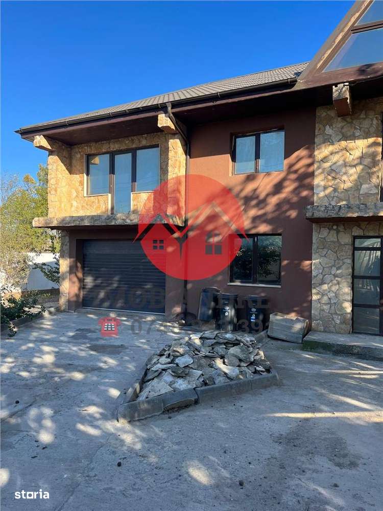 Casa spatioasa 340 mp, teren 1000 mp, stradal, Kogalniceanu - Imagine principală: 4/14