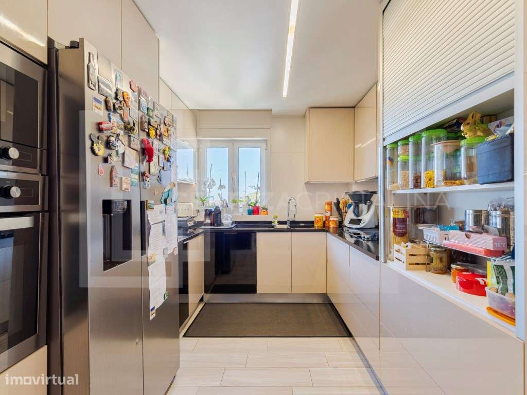 T5 com vista de mar em Paço de Arcos | Localização privilegiada-14