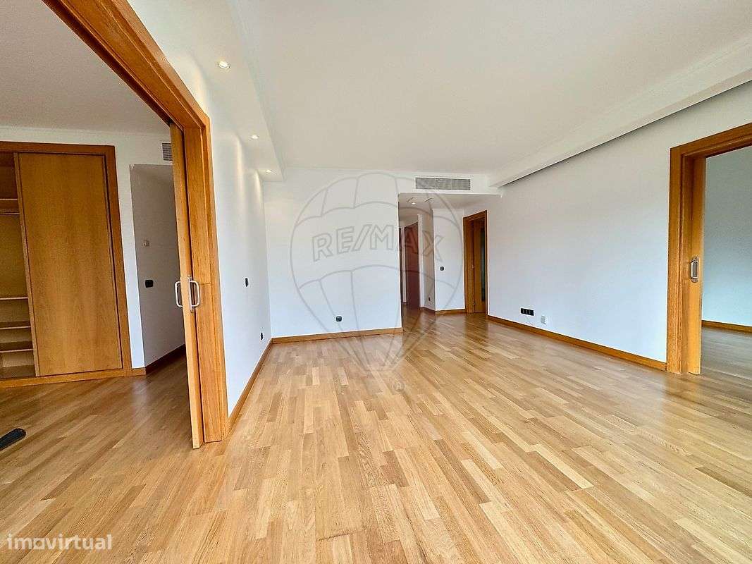 Apartamento T1 para arrendamento - Grande imagem: 3/25