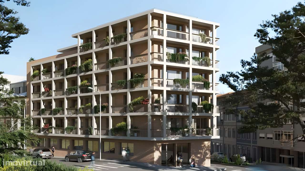 Apartamento T3 NOVO com varanda de 14 m2 e lugar de garagem-1