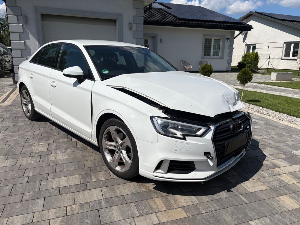 Audi A3 8V (2012-) 30 TFSI S tronic 2018