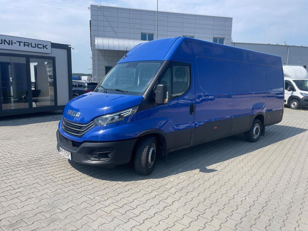 Iveco 35S18 Automat Hak Kamera Ledy Furgon 16m3 Pierwszy właściciel Salon PL