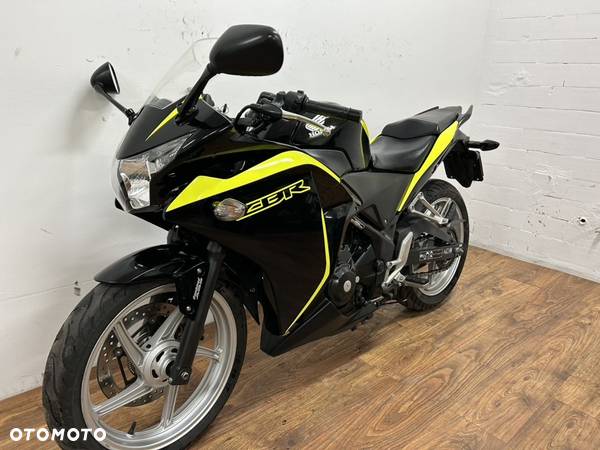 Honda CBR - 6