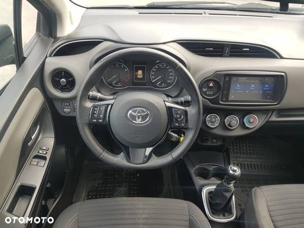 Toyota Yaris 1.5 Premium - 15