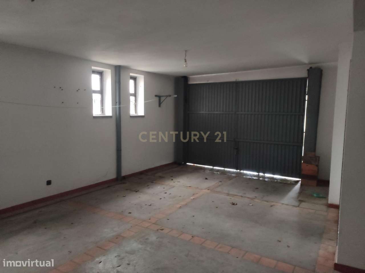 Moradia com grande potencial no centro de Leiria-11