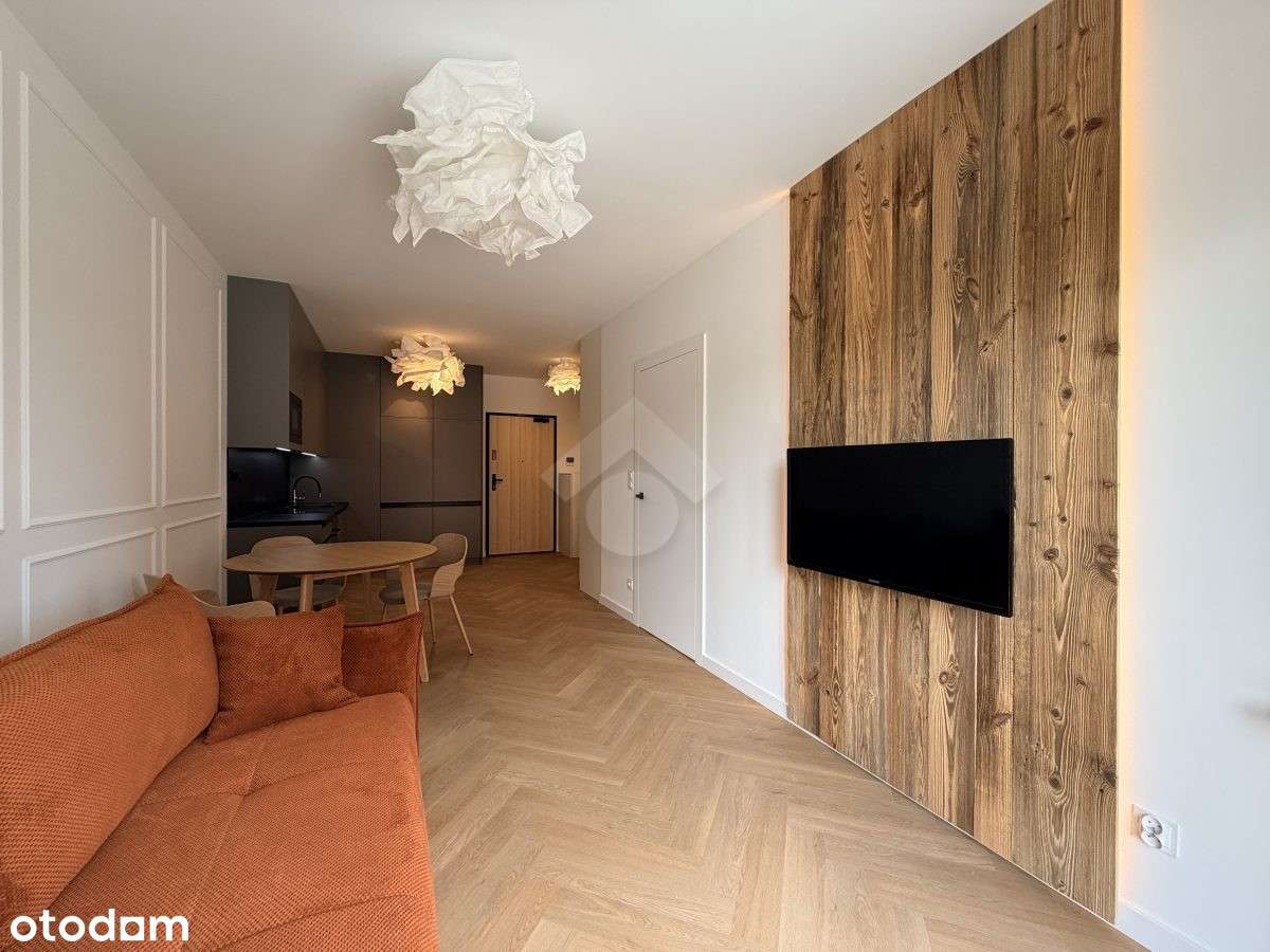 2 pokoje, balkon, WYSOKI STANDARD, parking, komórka, tramwaj