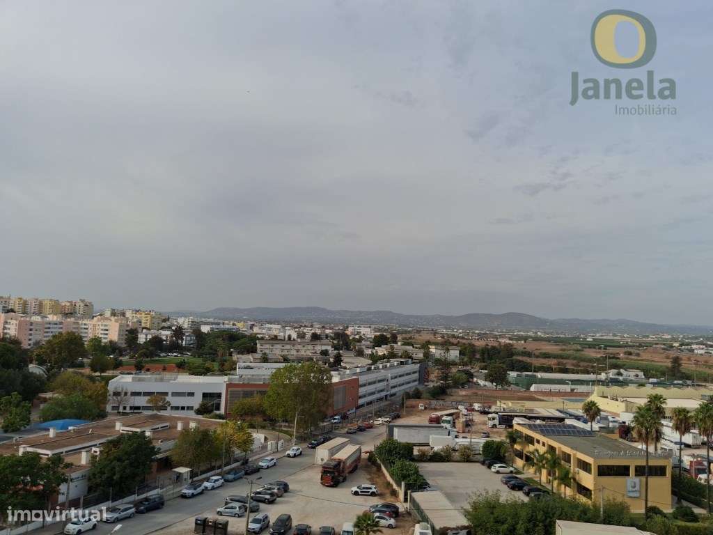 Apartamento T3 para arrendar em Faro, com extraordinária vista para... - Grande imagem: 3/12