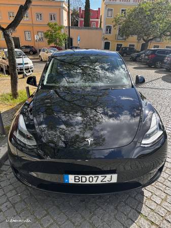 Tesla Model Y Long Range Dual Motor AWD - 3