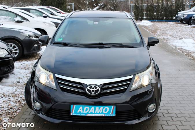 Toyota Avensis Combi 1.8 Multidrive S Executive - 1