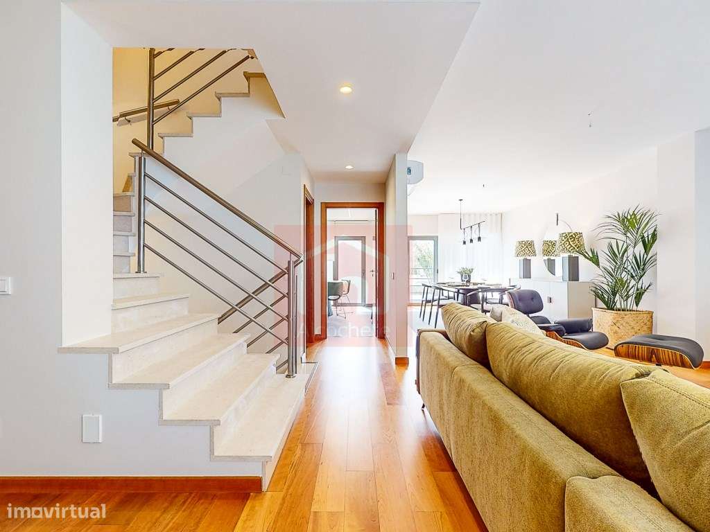 Moradia T4 geminada + Rooftoop em Alcochete-21