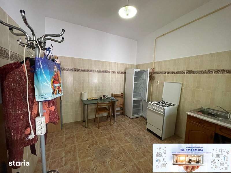 Casă spațioasă cu potențial rezidențial și comercial.-5