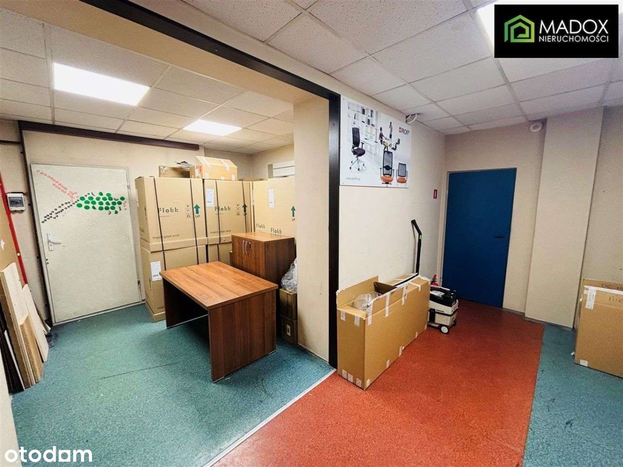 Budynek Handlowo-Usługowy Z Projektem Rozbudowy-12