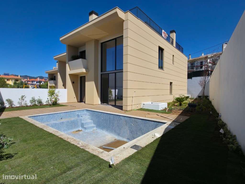 Moradia Em Construcao Com Jardim E Piscina Privativa Em Murches