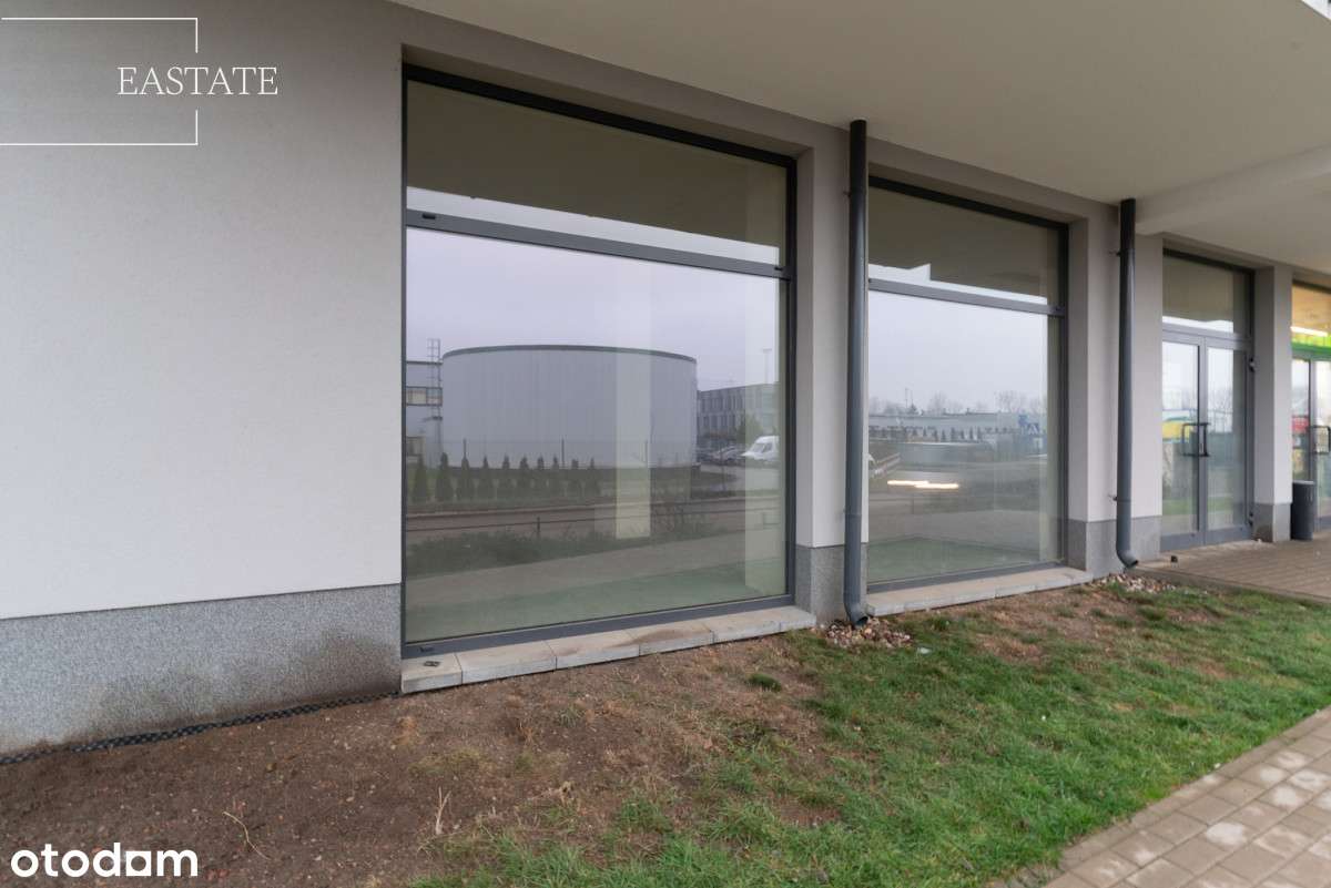 Duże witryny, pozwolenie na alkohol, nowe osiedle - Pełny obrazek: 1/5