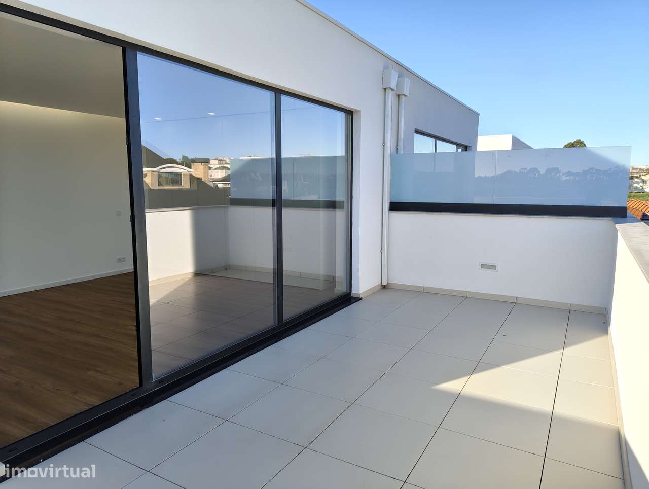 MORADIA de LUXO - PRONTA HABITAR - PRAIA SALGUEIROS - CANIDELO-37