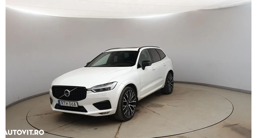 Volvo XC 60 B5 MHEV AWD R-Design - 4