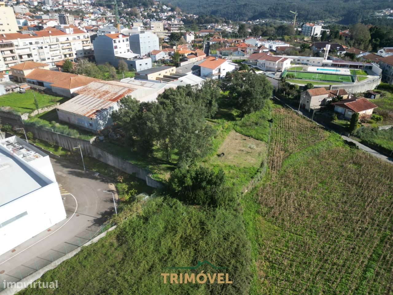Terreno Urbano  Venda em Oliveira de Azeméis, Santiago de Riba-Ul, Ul, - Grande imagem: 2/19