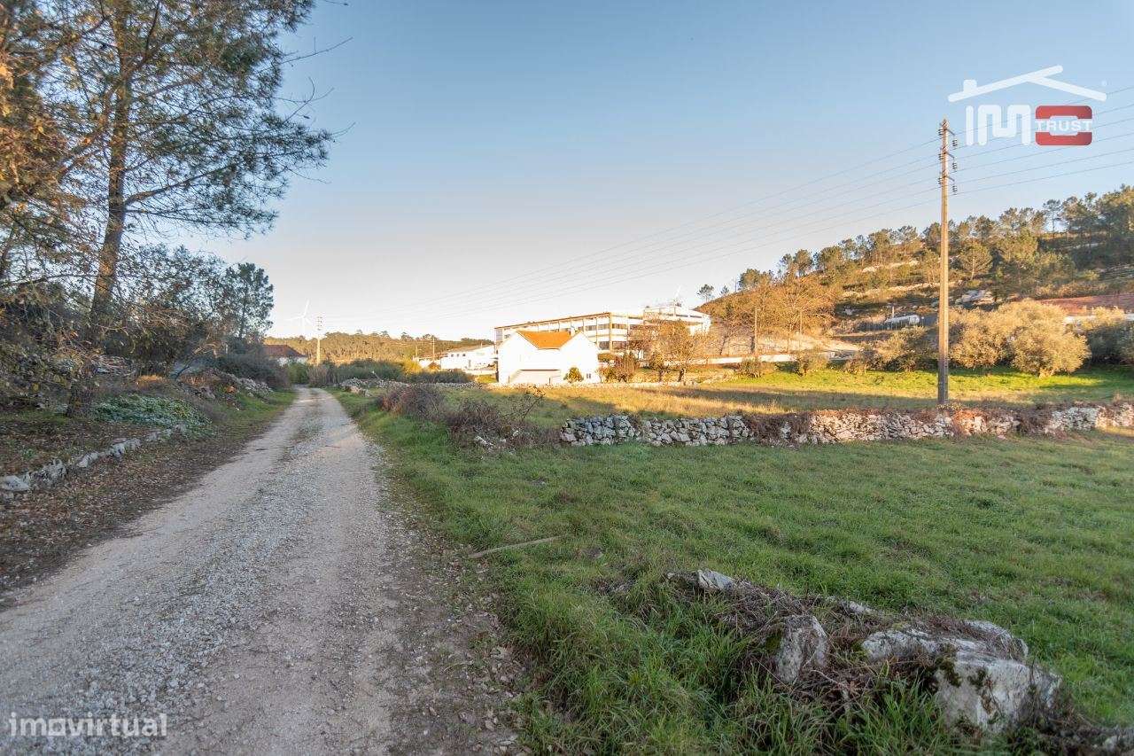 TERRENO RUSTICO COM AREA DE 640 M2 MUITO BEM LOCALIZADO EM CASAL VI... - Grande imagem: 4/7