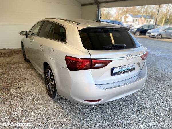 Toyota Avensis 1.8 Prestige - 2