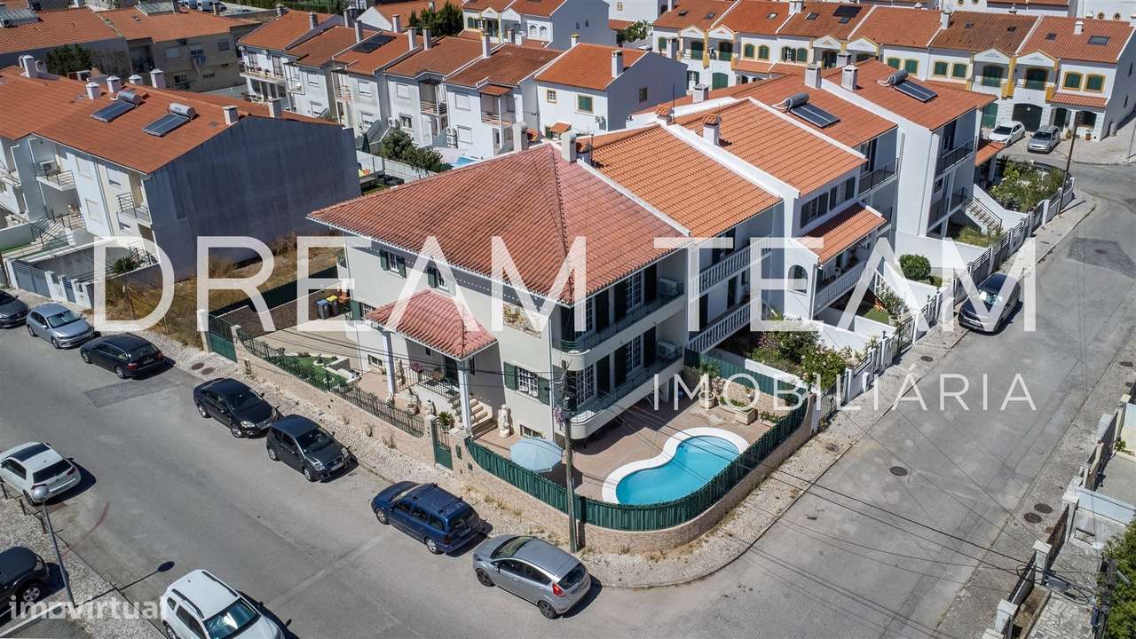Moradia T3 Vila Nogueira de Azeitao Com Piscina-34