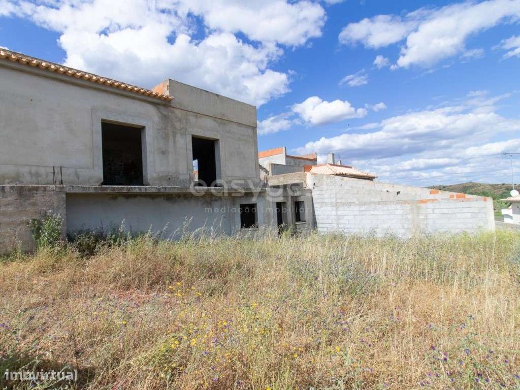 Terreno com duas moradias inacabadas em Castro Marim -Junqueira - Grande imagem: 4/46