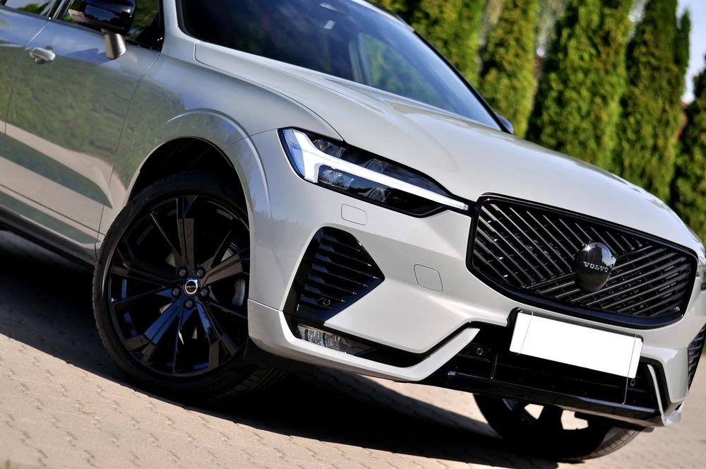 Volvo XC60 II (2017-) B5 B AWD Plus Dark 2026