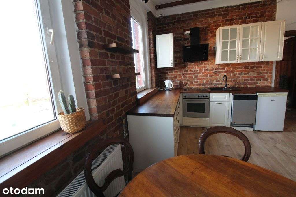 Klimatyczne, unikalne, gotowe mieszkanie w Chorzowie, CO miejskie-6